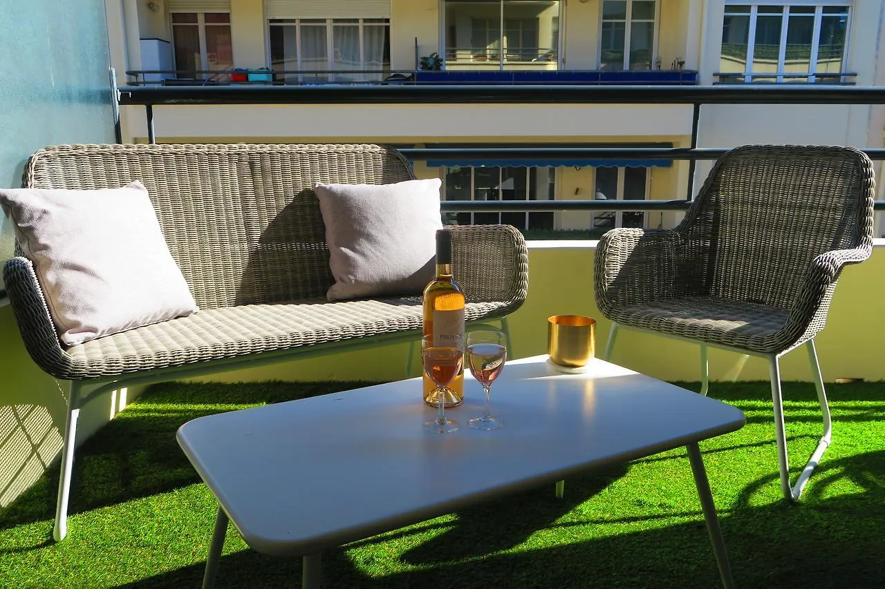 Nestor&Jeeves - Galet Terrasse - Central - Very Close Sea Nice 0*,